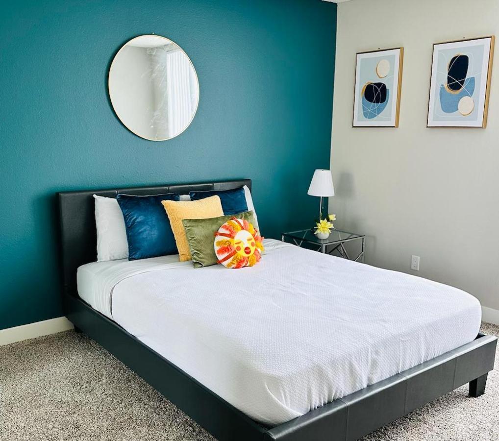 Universal Studios 8 Min Drive Two Bedroom Apartment With Free Parking Лос Анджелис Екстериор снимка
